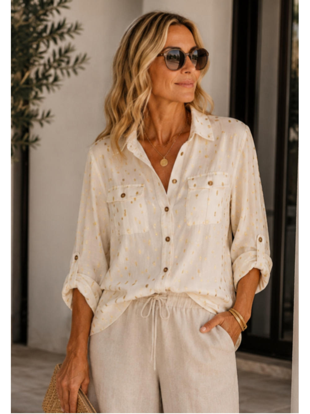 Women's Jaclyn Smith Button Down Shirt XL Off Whiteand Gold Metallic
